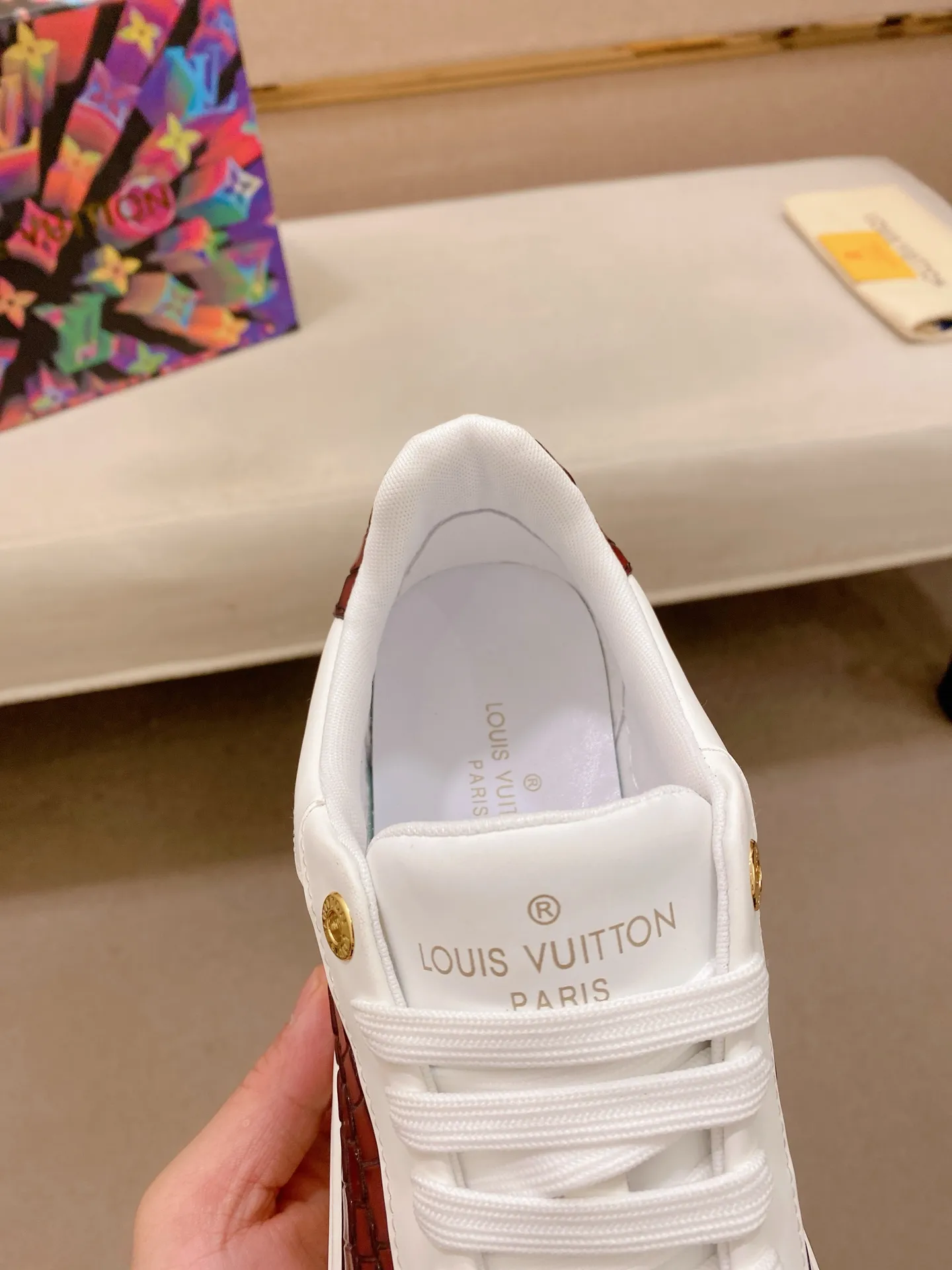 Men's shoes💰: 540💰(Niuli: full package) louis vuitton (Louis Vuitton/lv) top 🔍🔍 new models are on sale at the same time at the counter. The upper 🇮🇹 is imported from Italy, first-layer cowhide, and the lining is fully imported cowhide. 💪💪, completely 1⃣️ to 1 ⃣️Re-engraved🇮🇹💪💪, ⚠Sole: The original sole is specially provided by the original factory, the exclusive movable molded sole is super comfortable, ⚠The original factory follows the order, 🔍🔍high quality, you can enter and exit the counter at will, welcome to compare⚠. Code number:38-44